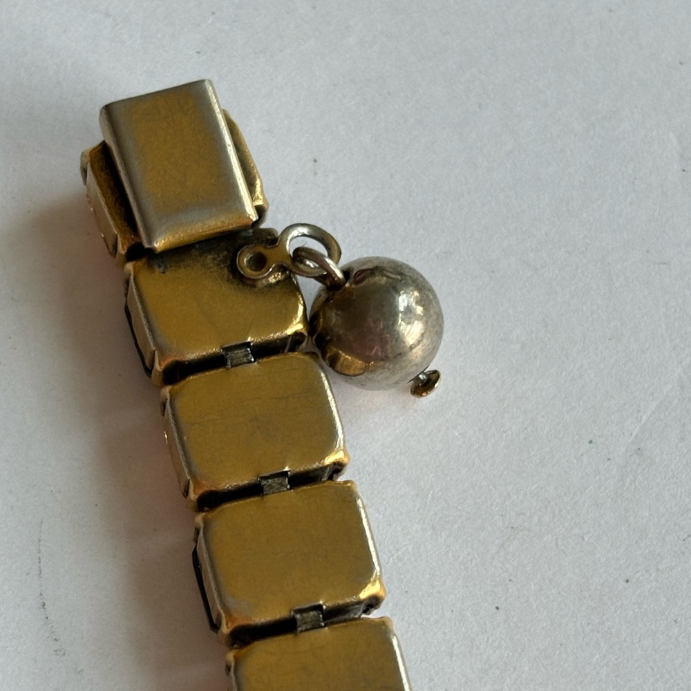 Copper color tennis bracelet/ large rhinestones / measures 7 in length/ … - Picture 5 of 6